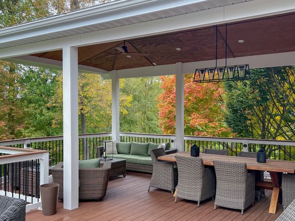 Deck Enclosure Construction in Independence